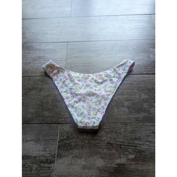 J. CREW RE-IMAGINED Curved Waist Cheeky Bikini Bottom Cloud Meadow Floral - Picture 3 of 4